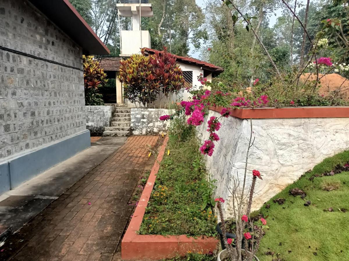 فندق Coorg Kolamotte Gonikoppal المظهر الخارجي الصورة